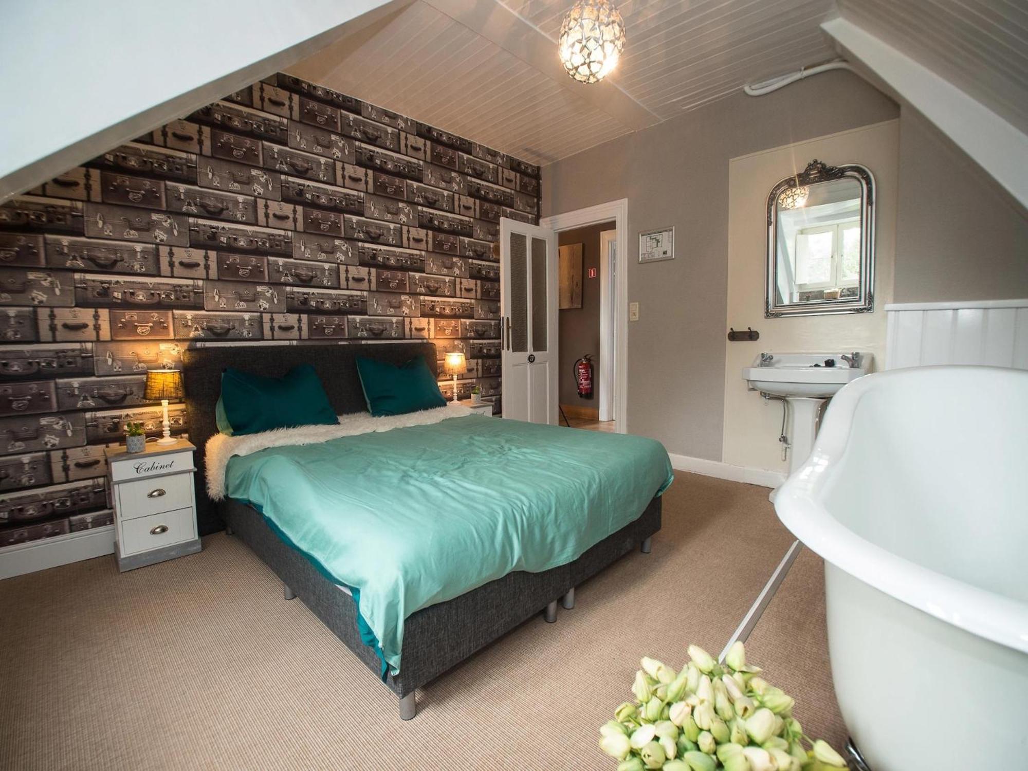 Luxurious Castle With Hot Tub In The Belgian Villa Jamoigne Buitenkant foto