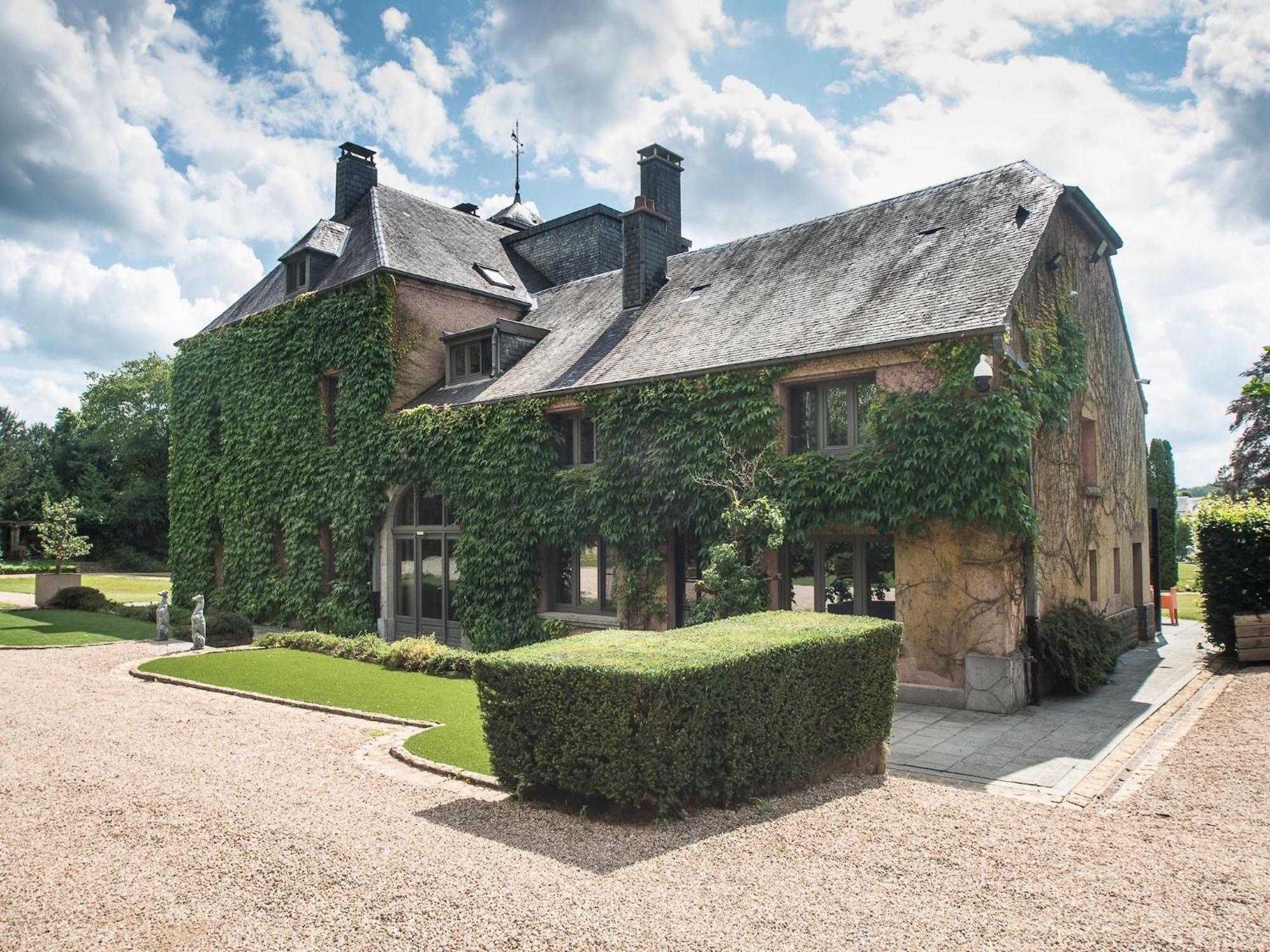 Luxurious Castle With Hot Tub In The Belgian Villa Jamoigne Buitenkant foto