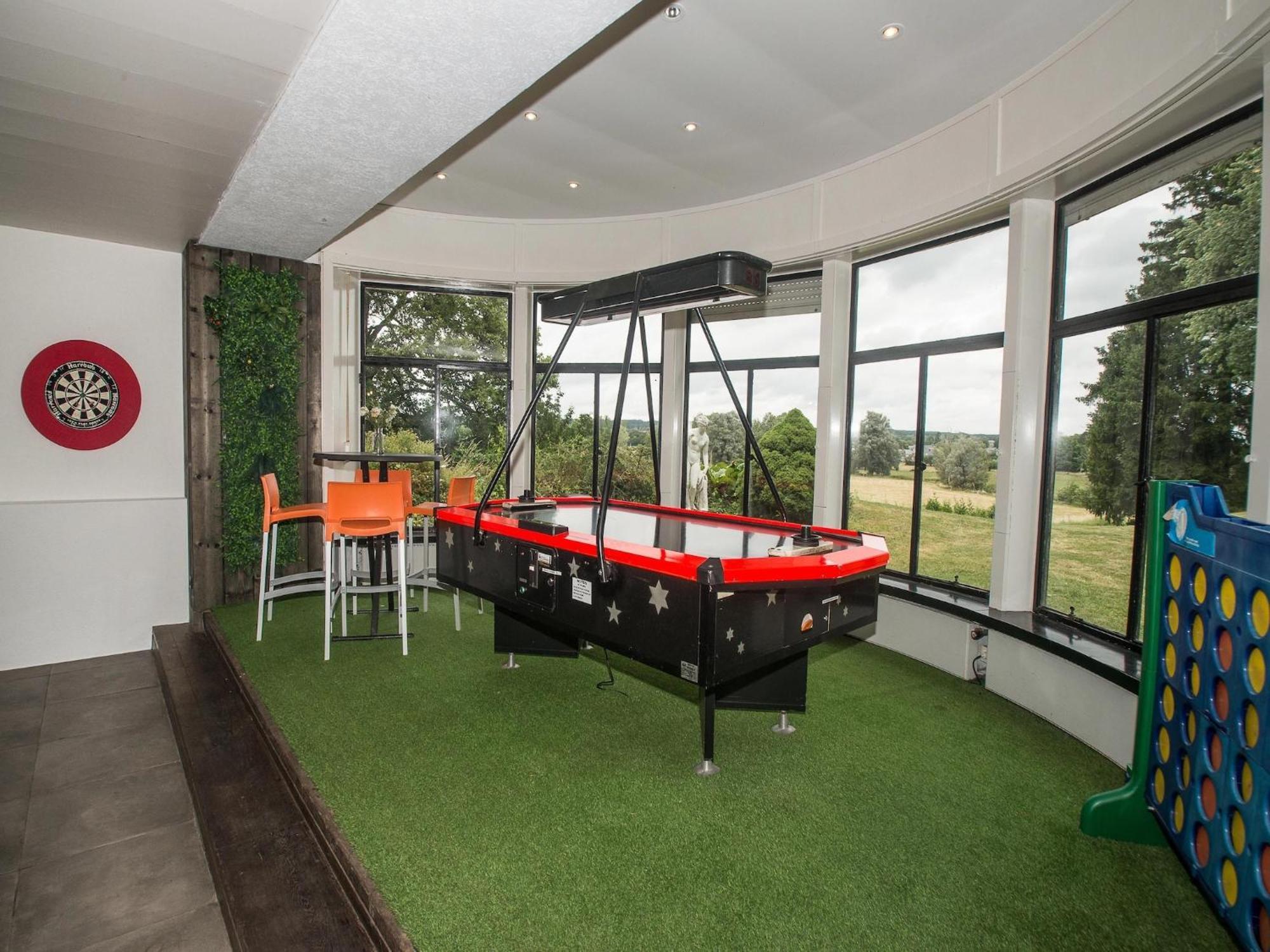 Luxurious Castle With Hot Tub In The Belgian Villa Jamoigne Buitenkant foto