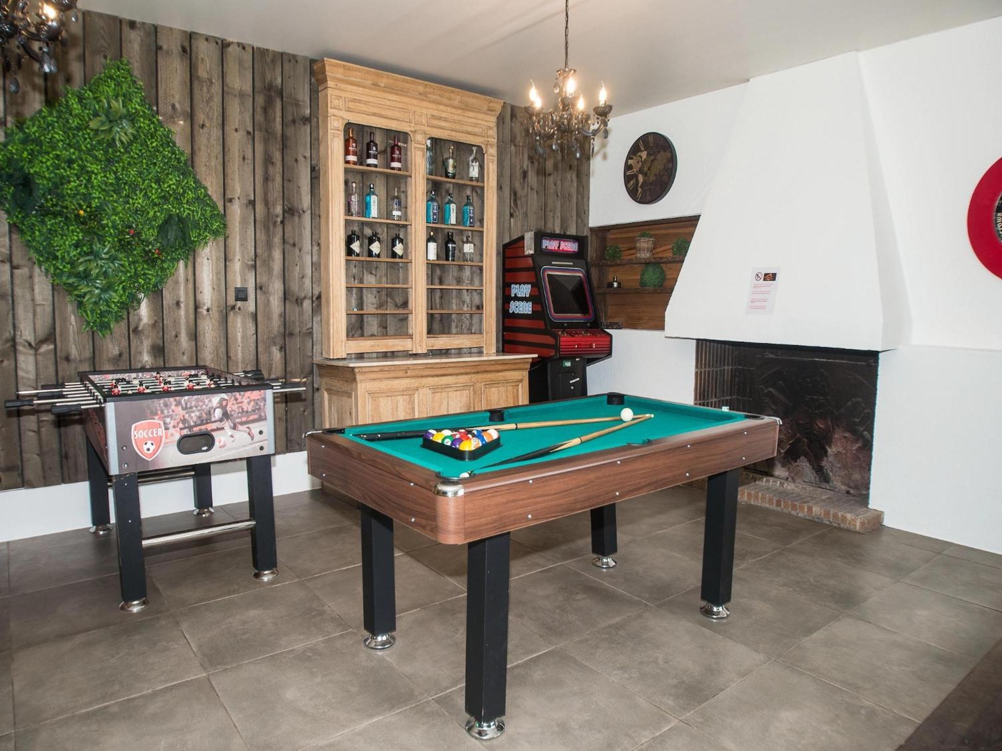 Luxurious Castle With Hot Tub In The Belgian Villa Jamoigne Buitenkant foto